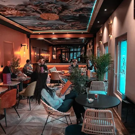 Ibis Styles Sur Centre Cathedrale Hotel 3*