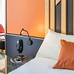 Ibis Styles Sur Centre Cathédrale Hotel 3*