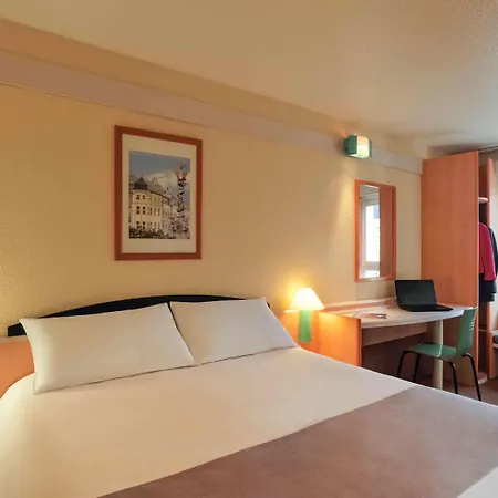 Ibis Styles Sur Centre Cathedrale