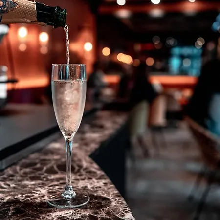 Ibis Styles Sur Centre Cathedrale Hotel