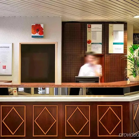 Hotel Ibis Styles Sur Centre Cathédrale 3*