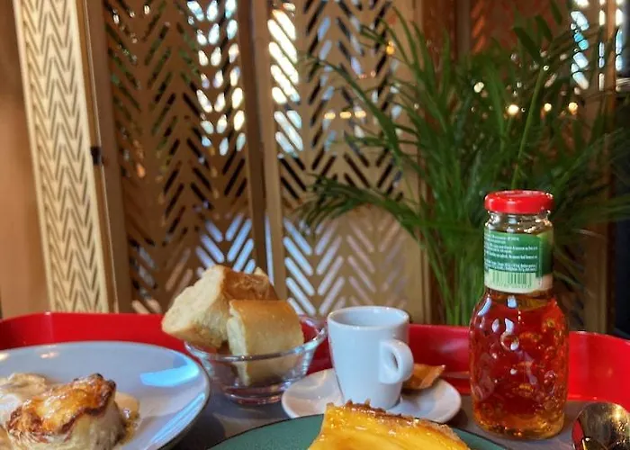 Ibis Styles Sur Centre Cathedrale Hotel 3*