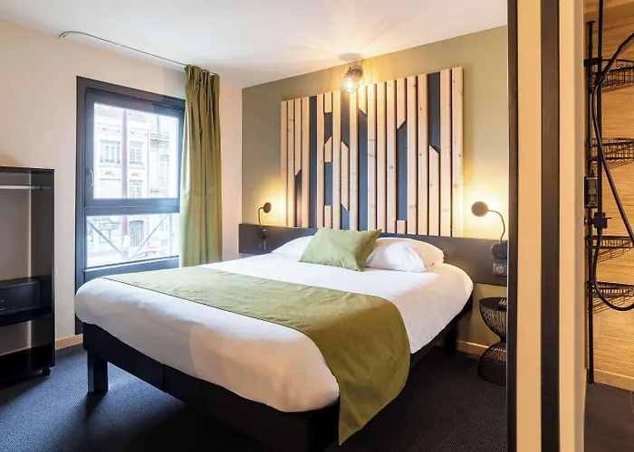 Hotel Ibis Styles Sur Centre Cathedrale 3*