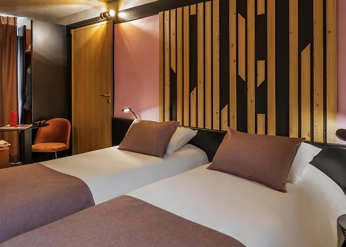 Ibis Styles Sur Centre Cathedrale Hotel 3*