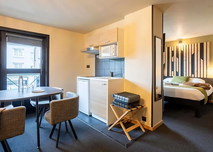 Ibis Styles Sur Centre Cathedrale Hotel